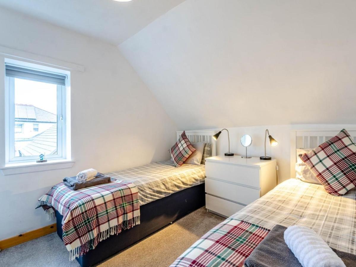 Cosy 3 Bedroom Home In Centre Of Brodick Buitenkant foto